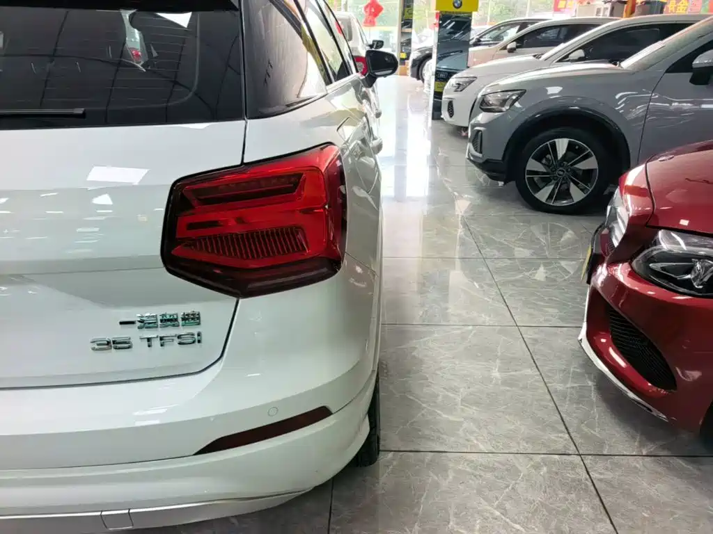 Audi Q2L — миниатюра 8