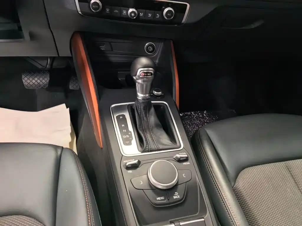Audi Q2L — миниатюра 14