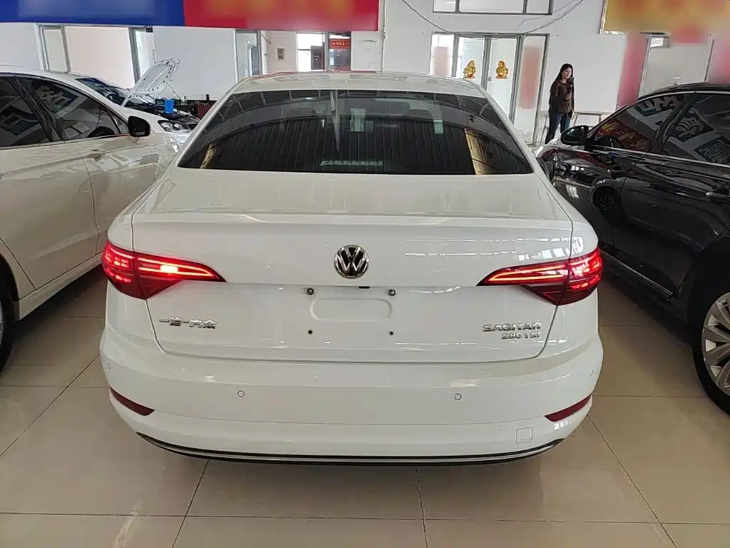Volkswagen Sagitar — миниатюра 6