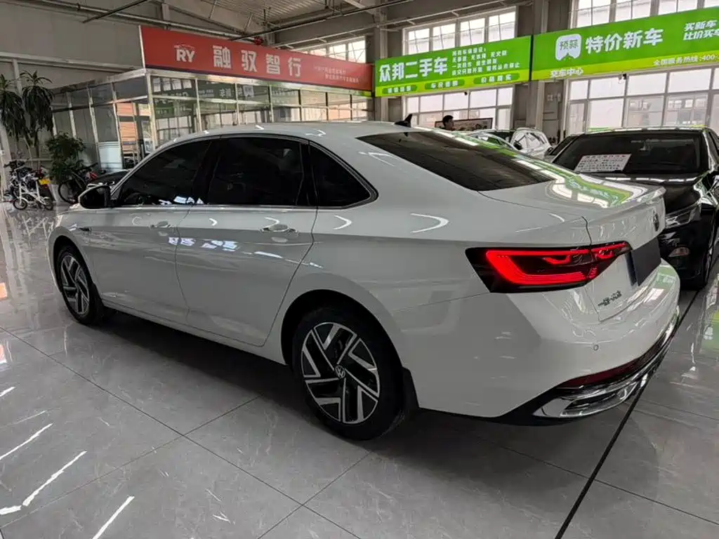 Volkswagen Sagitar — миниатюра 7