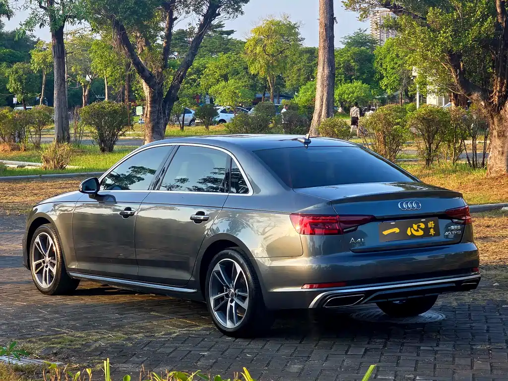 Audi A4L — миниатюра 7