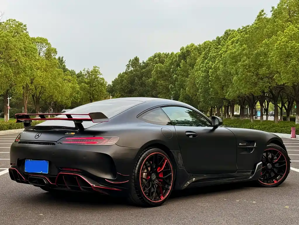 MERCEDES-BENZ AMG GT