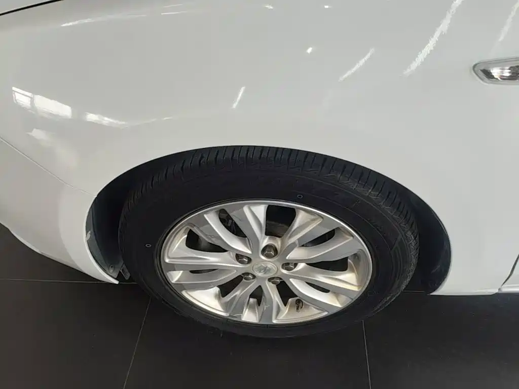 Buick Excelle — миниатюра 23