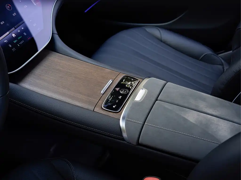 Mercedes-Benz EQS — миниатюра 20