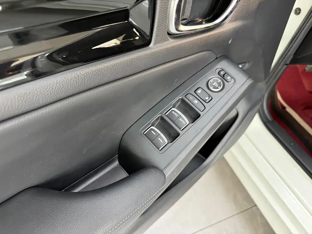 Honda Civic — миниатюра 7