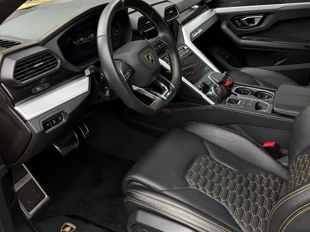 Lamborghini Urus — миниатюра 5