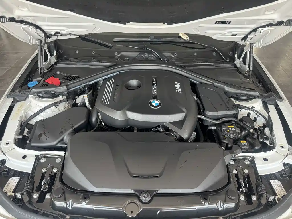 BMW 3 Series — миниатюра 18