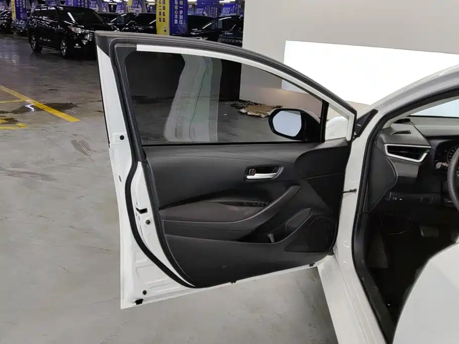 Toyota Corolla — миниатюра 7