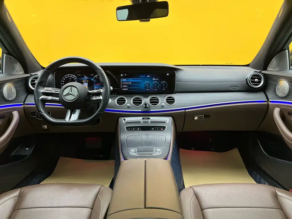 MERCEDES-BENZ E CLASS