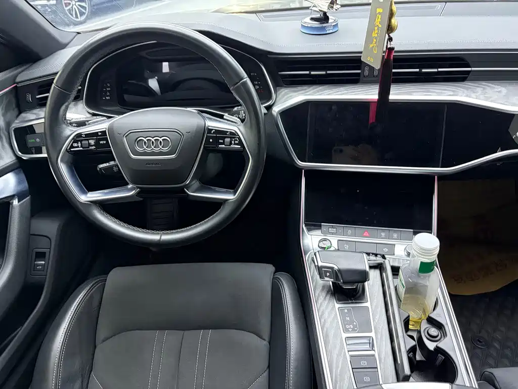 Audi A7L — миниатюра 5