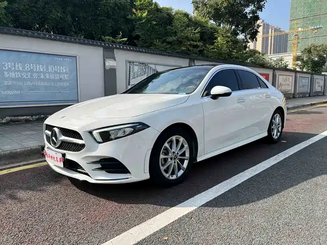 MERCEDES-BENZ A CLASS 2021