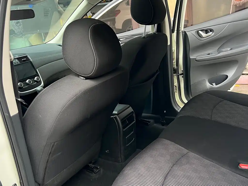 Nissan Tiida 2019 1.6L CVT VI