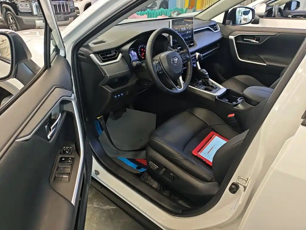 Toyota Wildlander — миниатюра 16