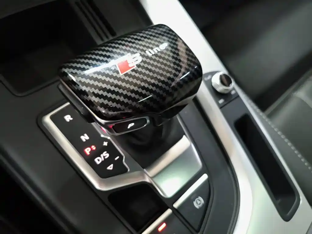 Audi A4L — миниатюра 14