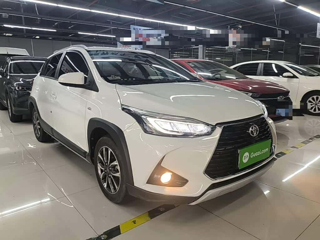 Toyota YARiS L Zhi Xuan 1.5 л 2023 г. Белый, пробег 28500 км