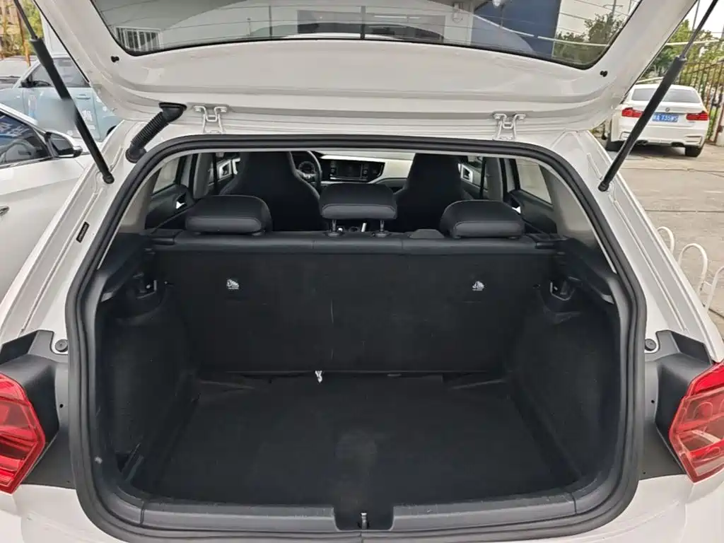 Volkswagen Polo — миниатюра 19