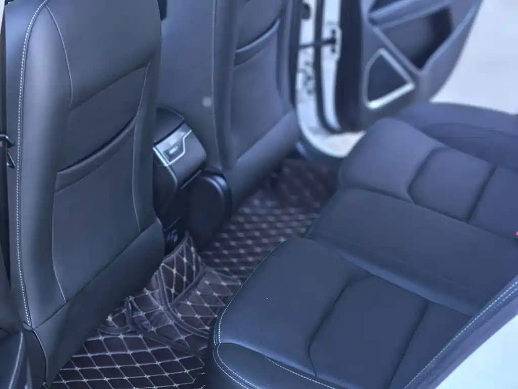 Geely Emgrand — миниатюра 12