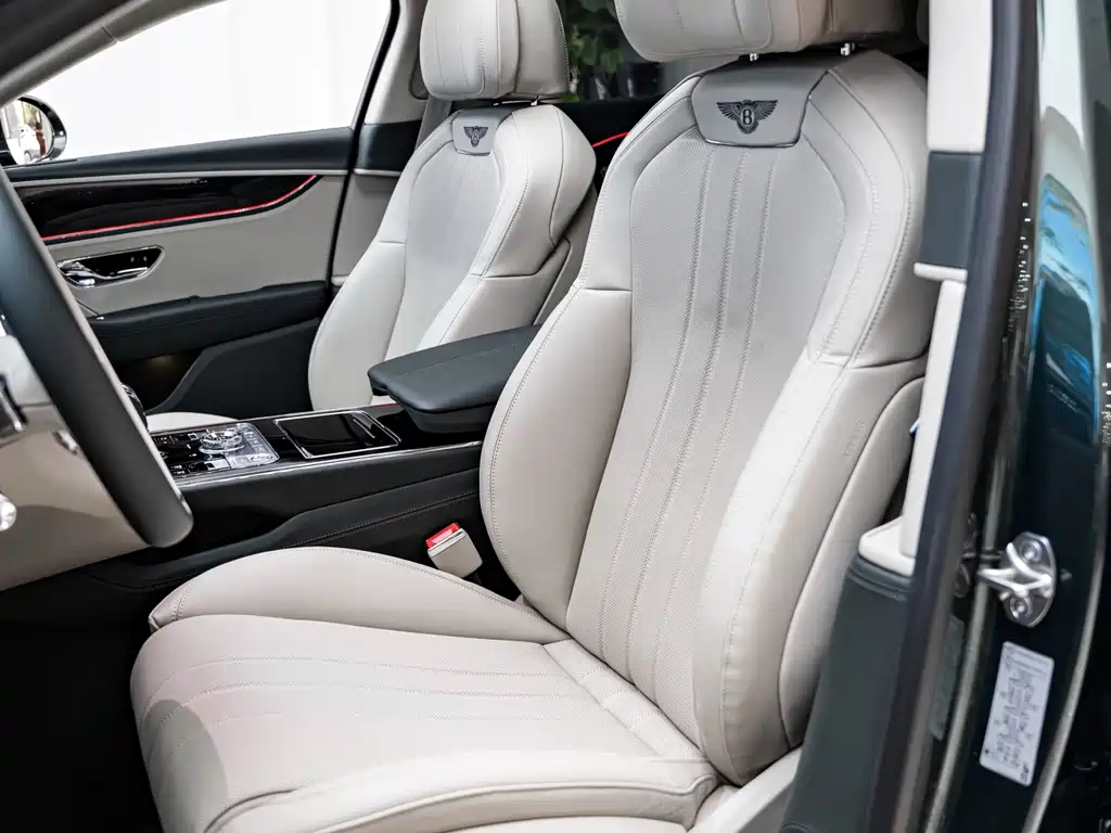 Bentley Flying Spur — миниатюра 13
