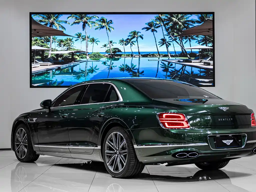 Bentley Flying Spur — миниатюра 7