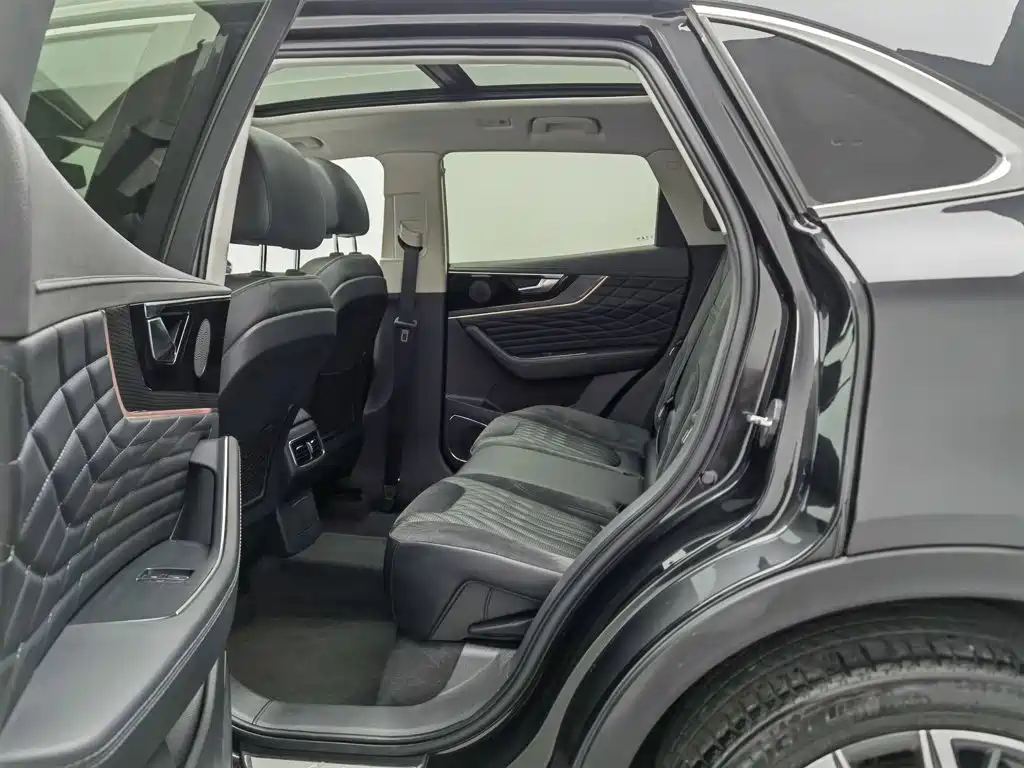 Hongqi Hongqi HS5 — миниатюра 15