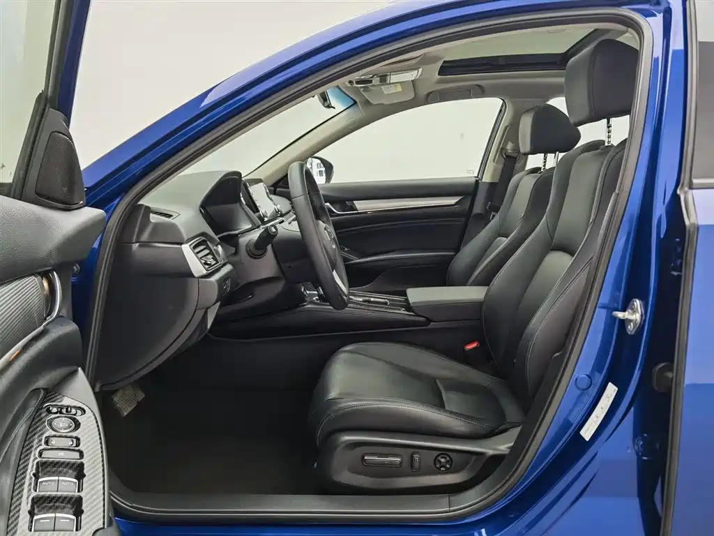 Honda Accord 2018 260TURBO Luxury V