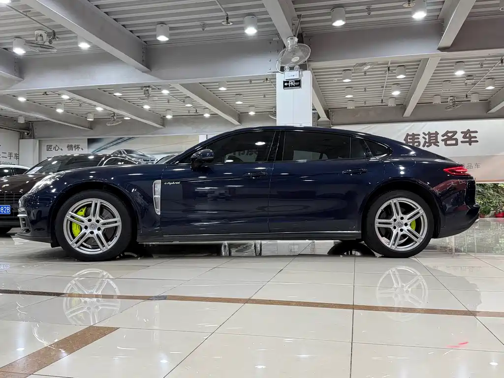 Porsche Panamera Hybrid — миниатюра 4