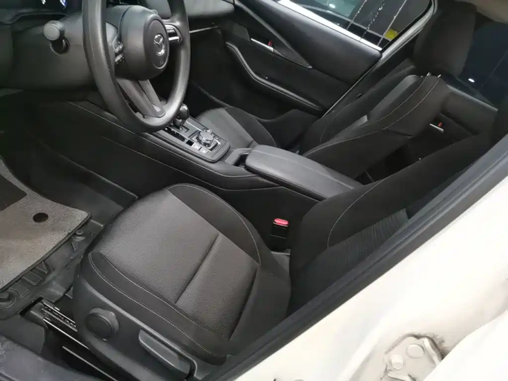 Mazda CX-30 EV — миниатюра 15
