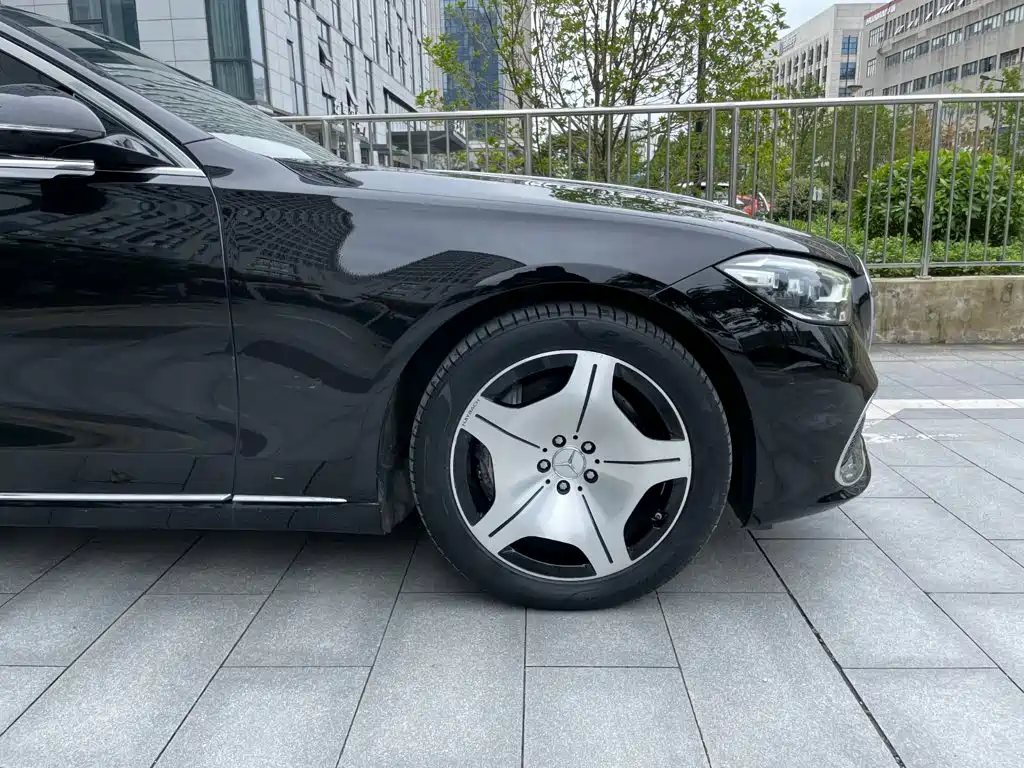 Mercedes-Benz S-Class — миниатюра 22