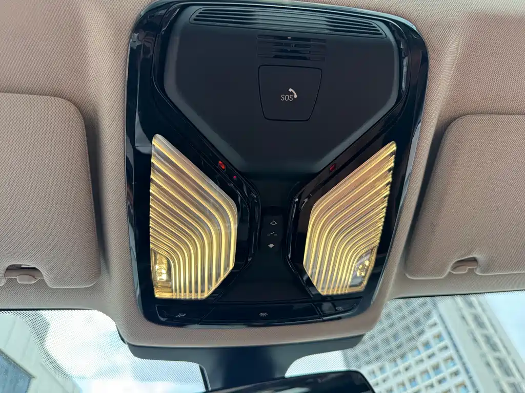 BMW 5 Series — миниатюра 15