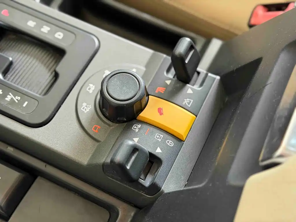 Land Rover Discovery 2010 4.0 V6 HSE