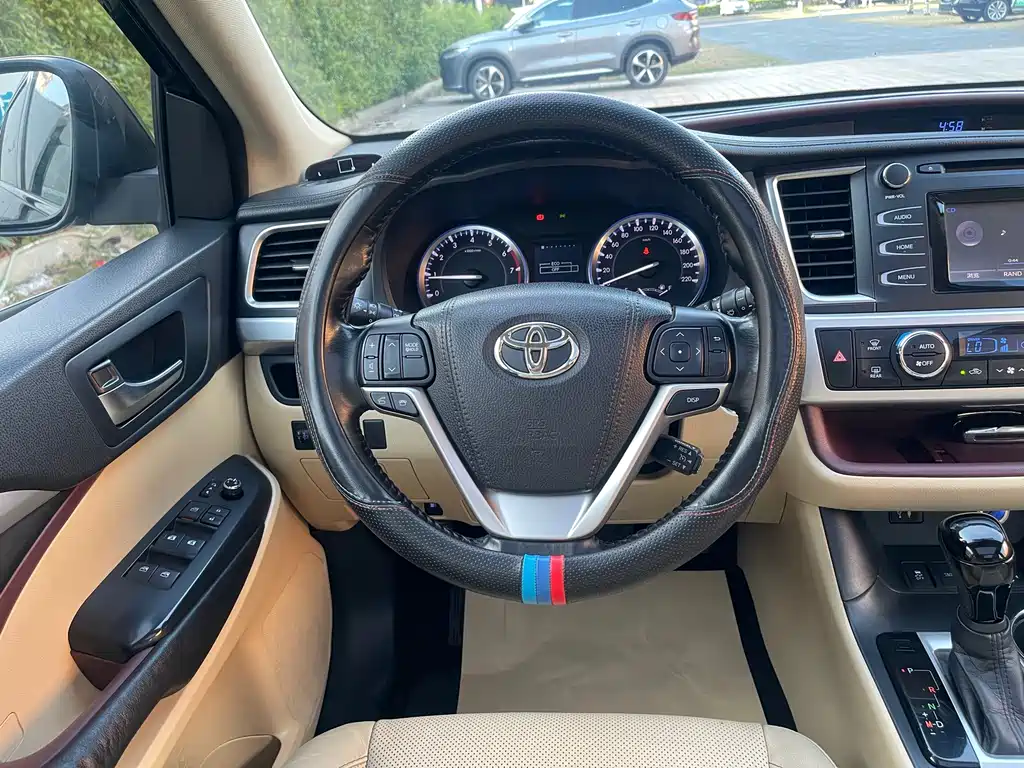 Toyota Highlander — миниатюра 15