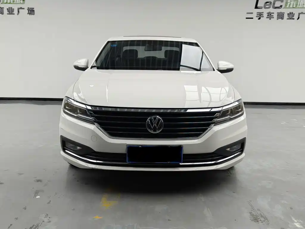 Volkswagen Lavida — миниатюра 2
