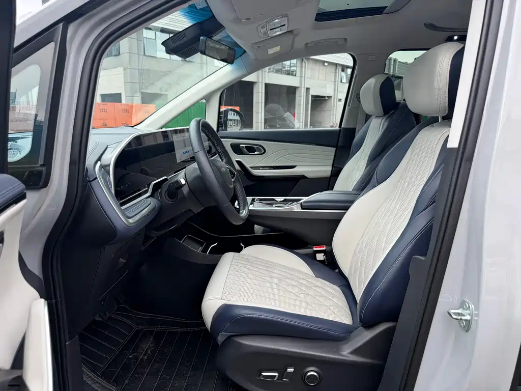MAXUS G90 — миниатюра 4