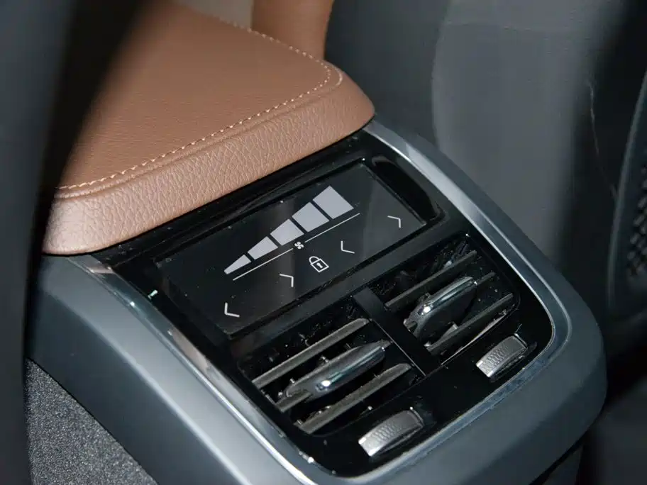 Volvo V90 — миниатюра 11