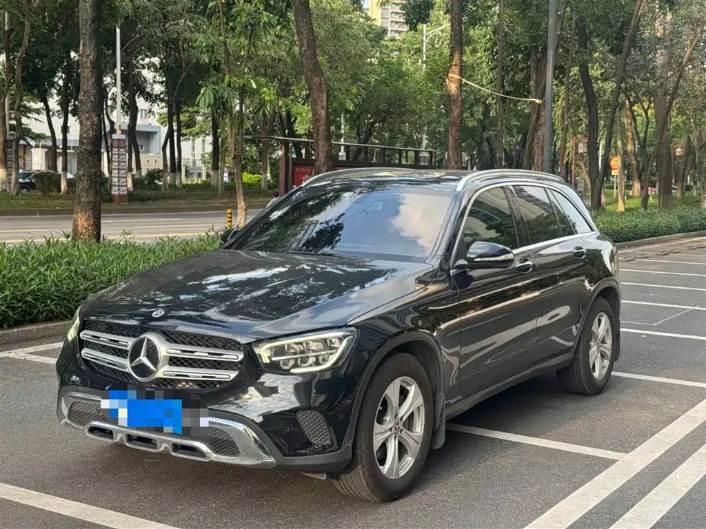 Купить Mercedes-Benz GLC