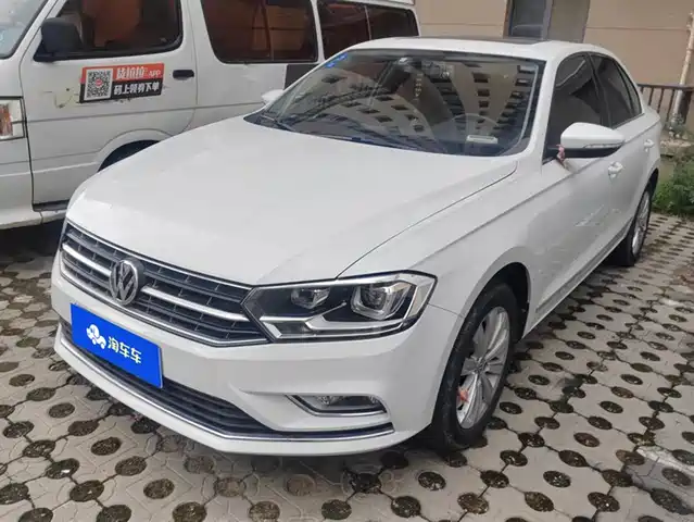 VOLKSWAGEN BORA 2018