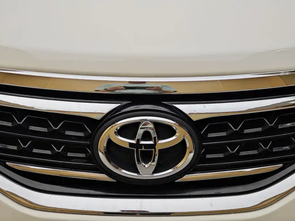 Toyota Reiz 2013 2.5S