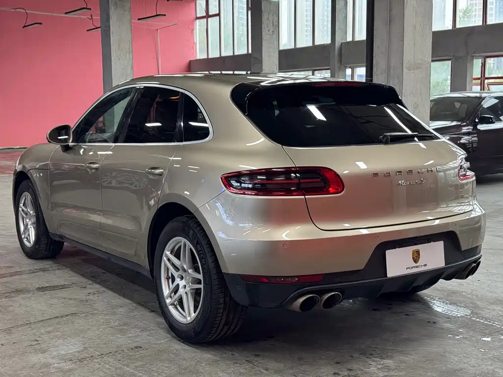 Porsche Macan — миниатюра 5