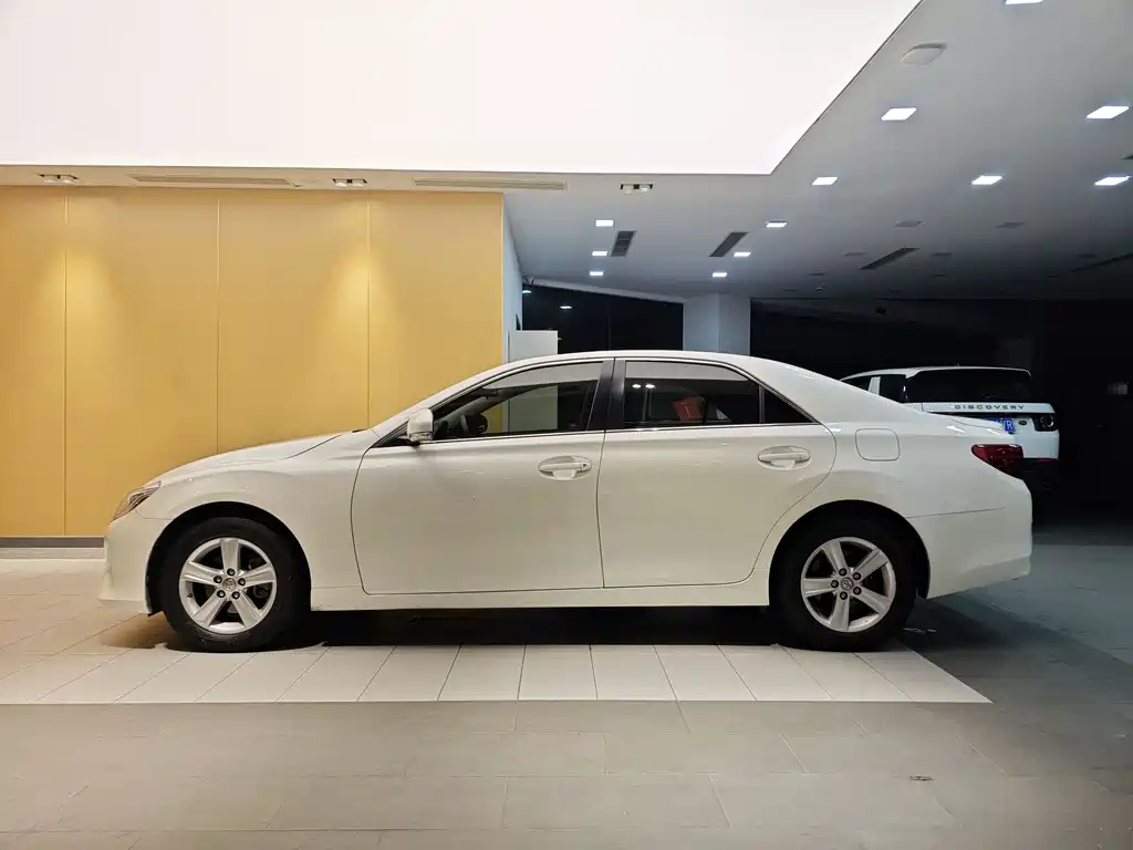 Toyota Reiz 2013 2.5S