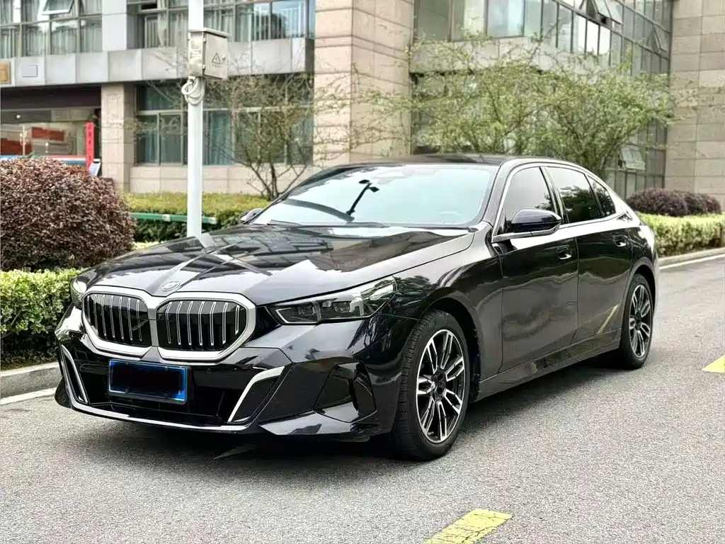 BMW 5 Series 5 2025 530Li Lead M Sport