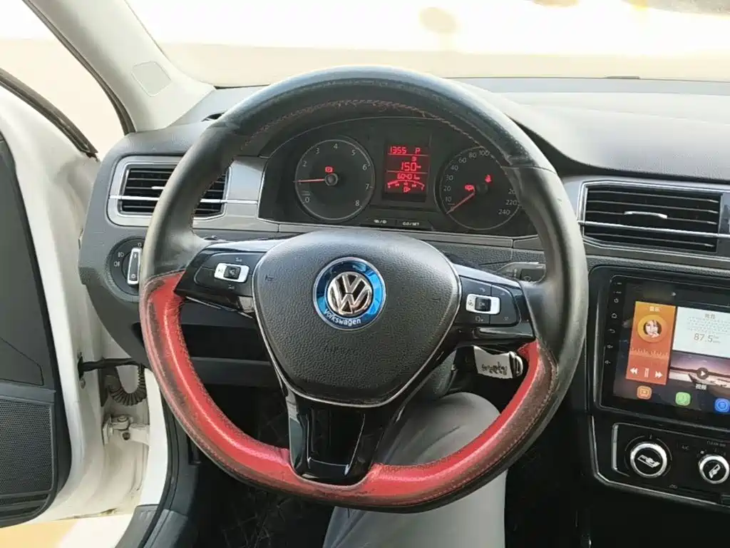 Volkswagen Santana — миниатюра 11