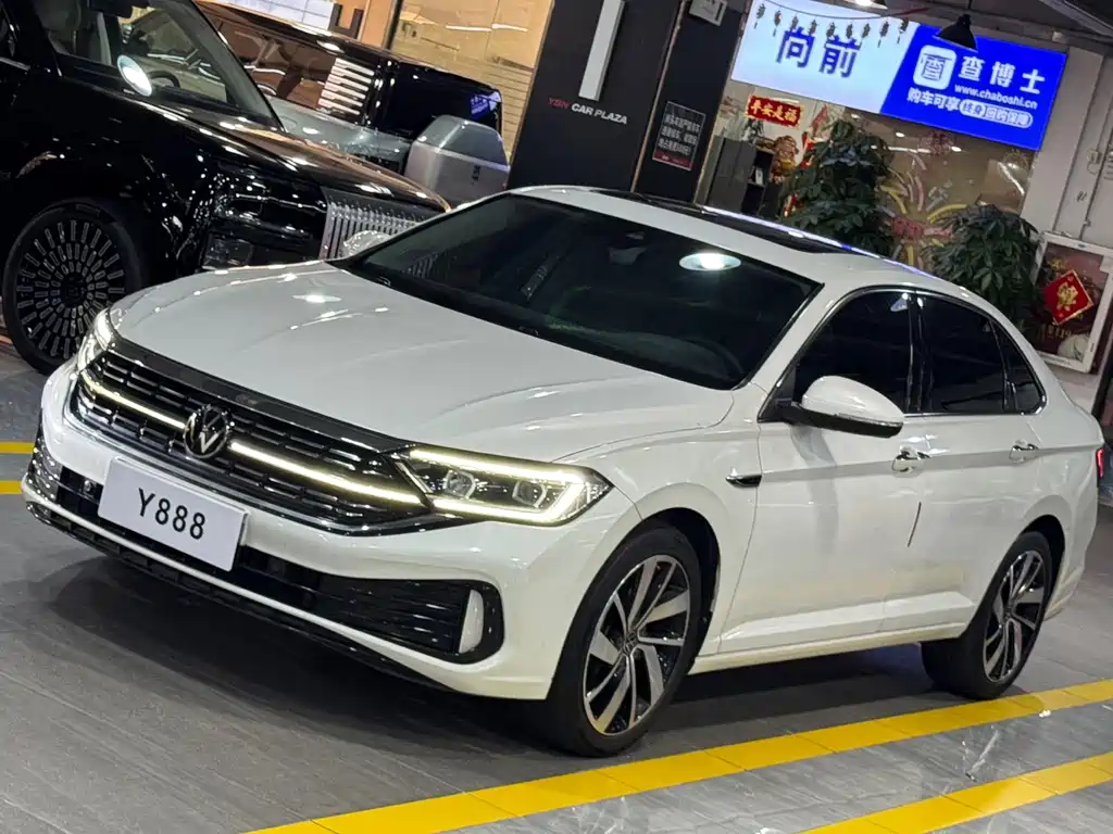 Volkswagen Sagitar
