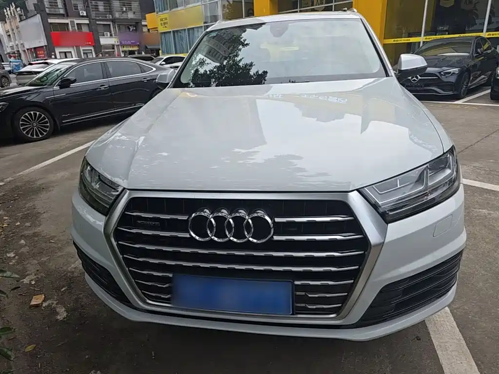 Audi Q7 — миниатюра 3