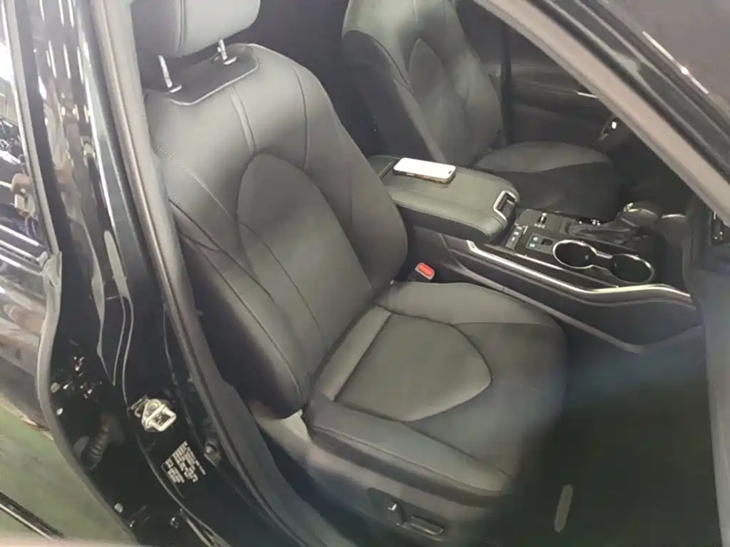 Toyota Crown Kluger — миниатюра 25