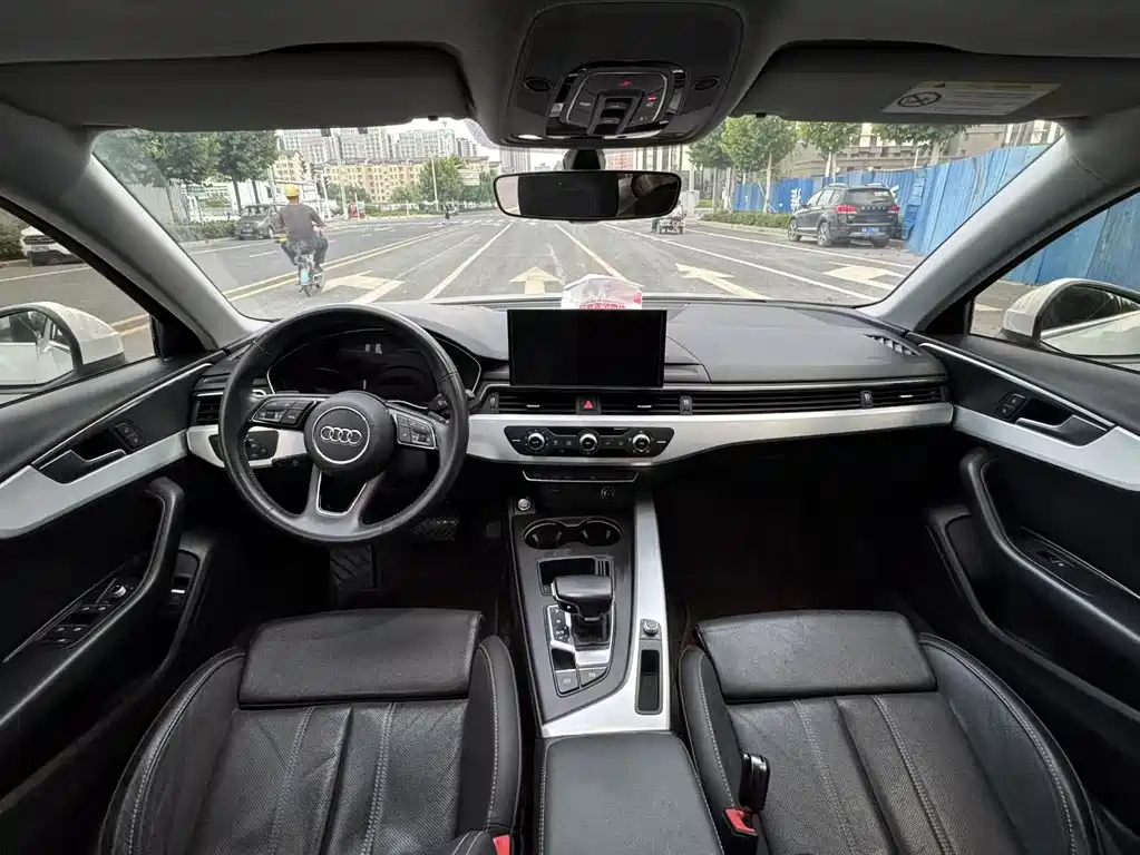 Audi A4L 2020 40 TFSI Fashion