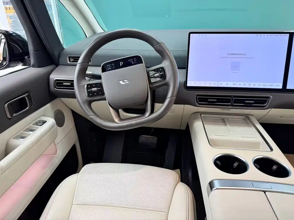 Li Auto MEGA 2024 Ultra