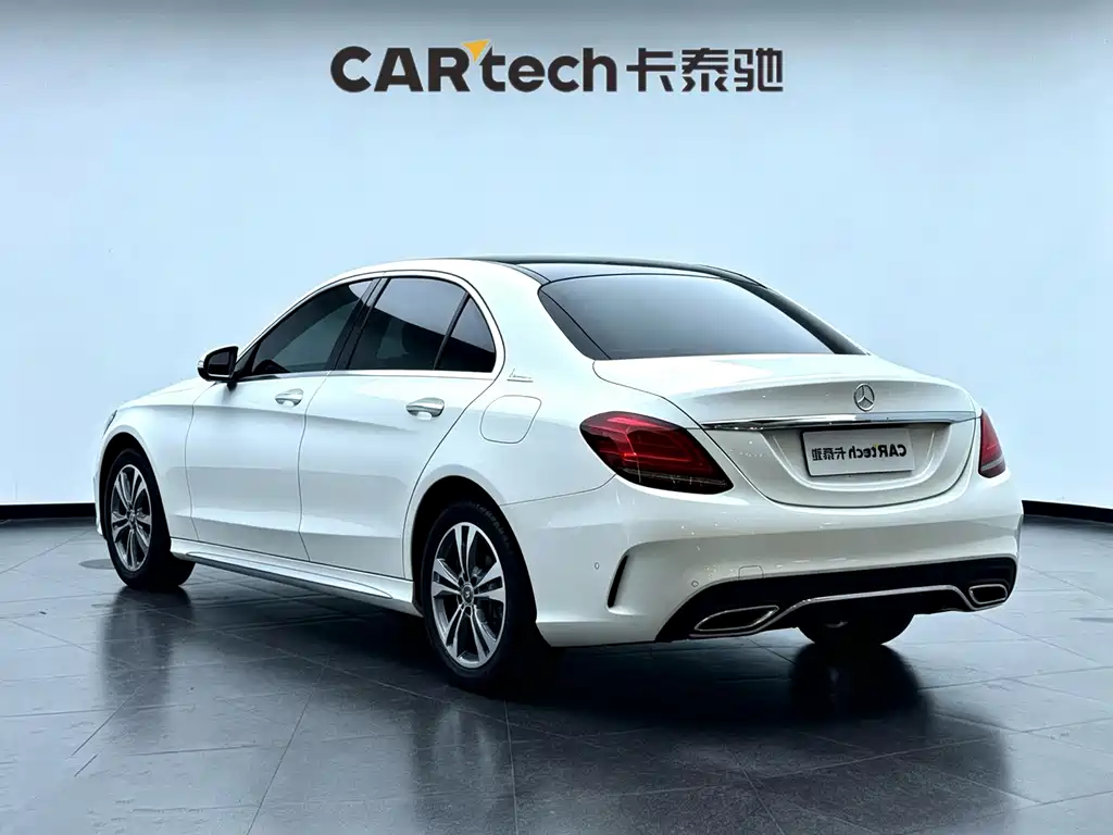 Mercedes-Benz C-Class — миниатюра 7