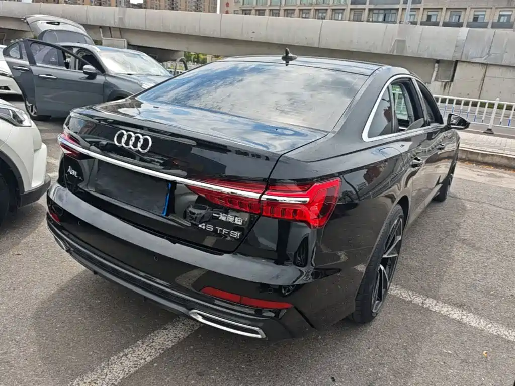 Audi A6L — миниатюра 7
