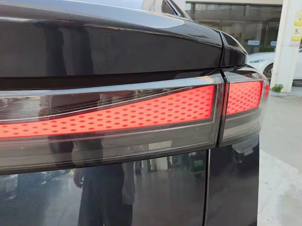 Volkswagen ID.7 VIZZION — миниатюра 8