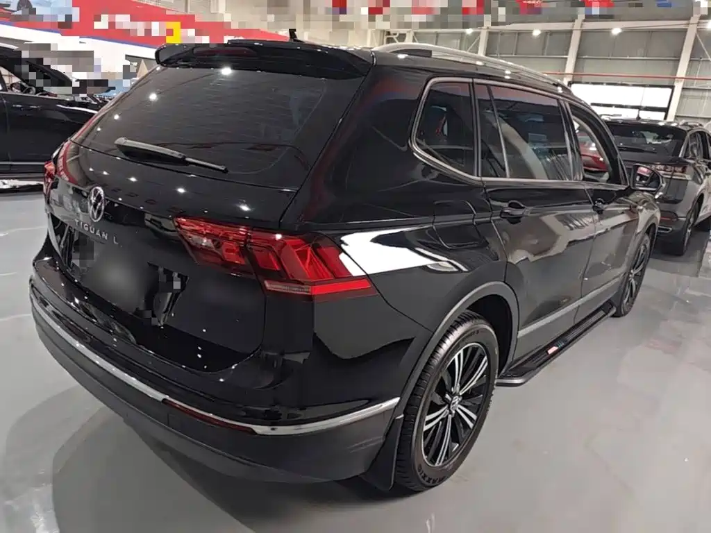 Volkswagen Tiguan L — миниатюра 7